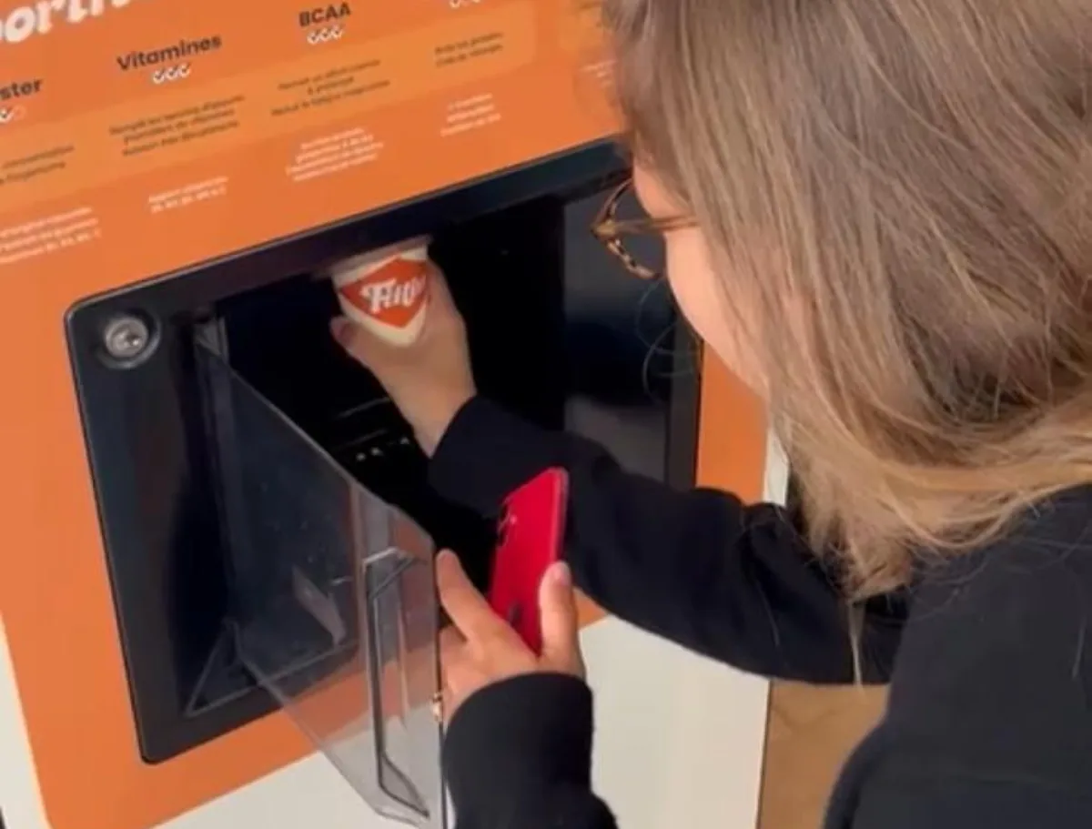 Distributeur Fiilin — boisson fraîche servie en salle